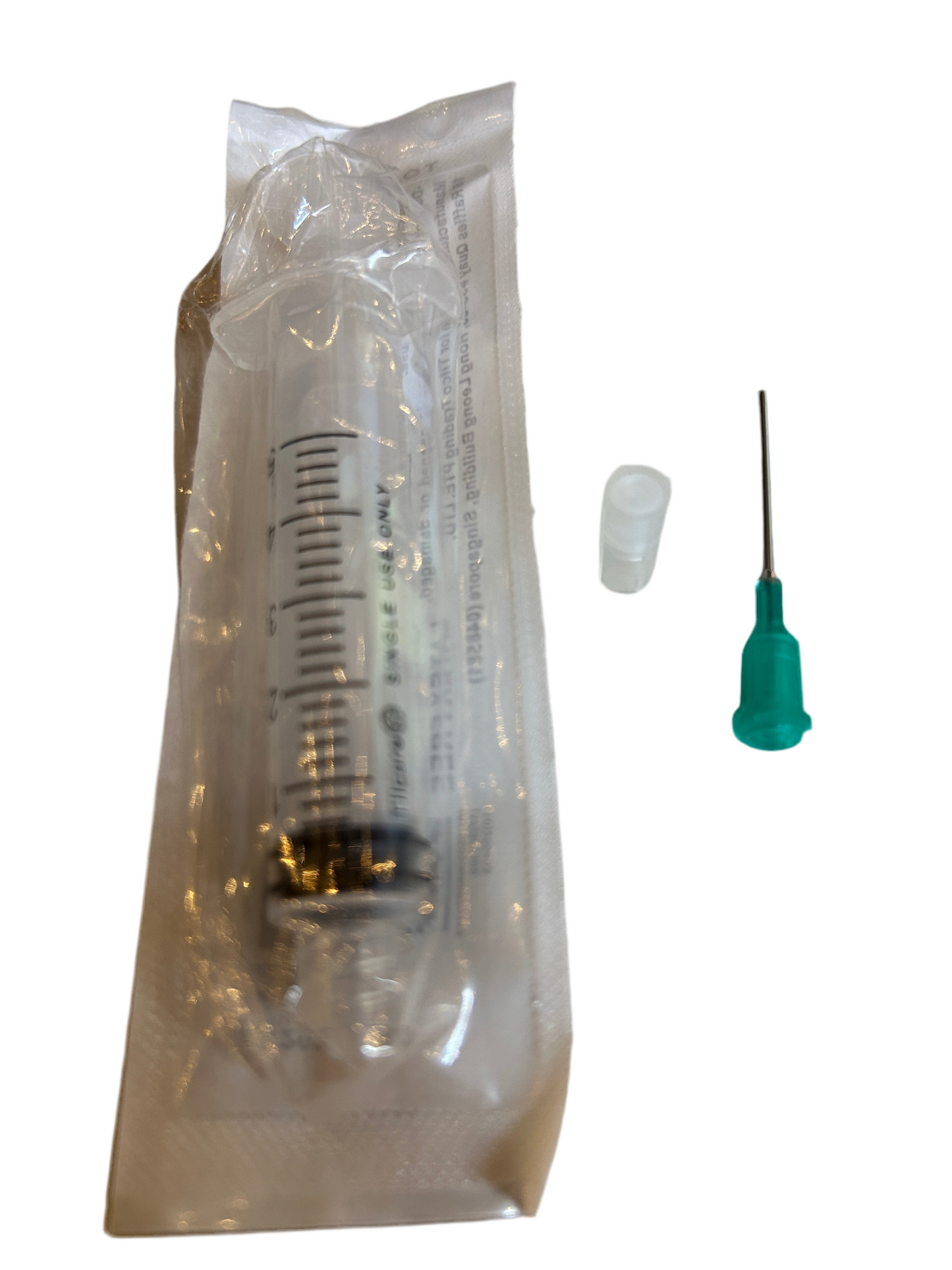1-5ml syringe, 1-adapter, 1-18 gauge blunt tip.