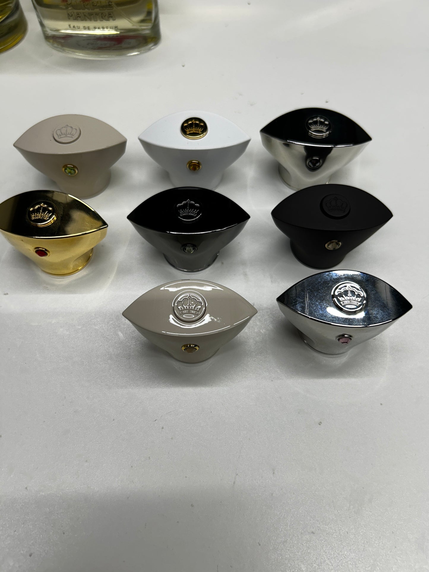 Caps